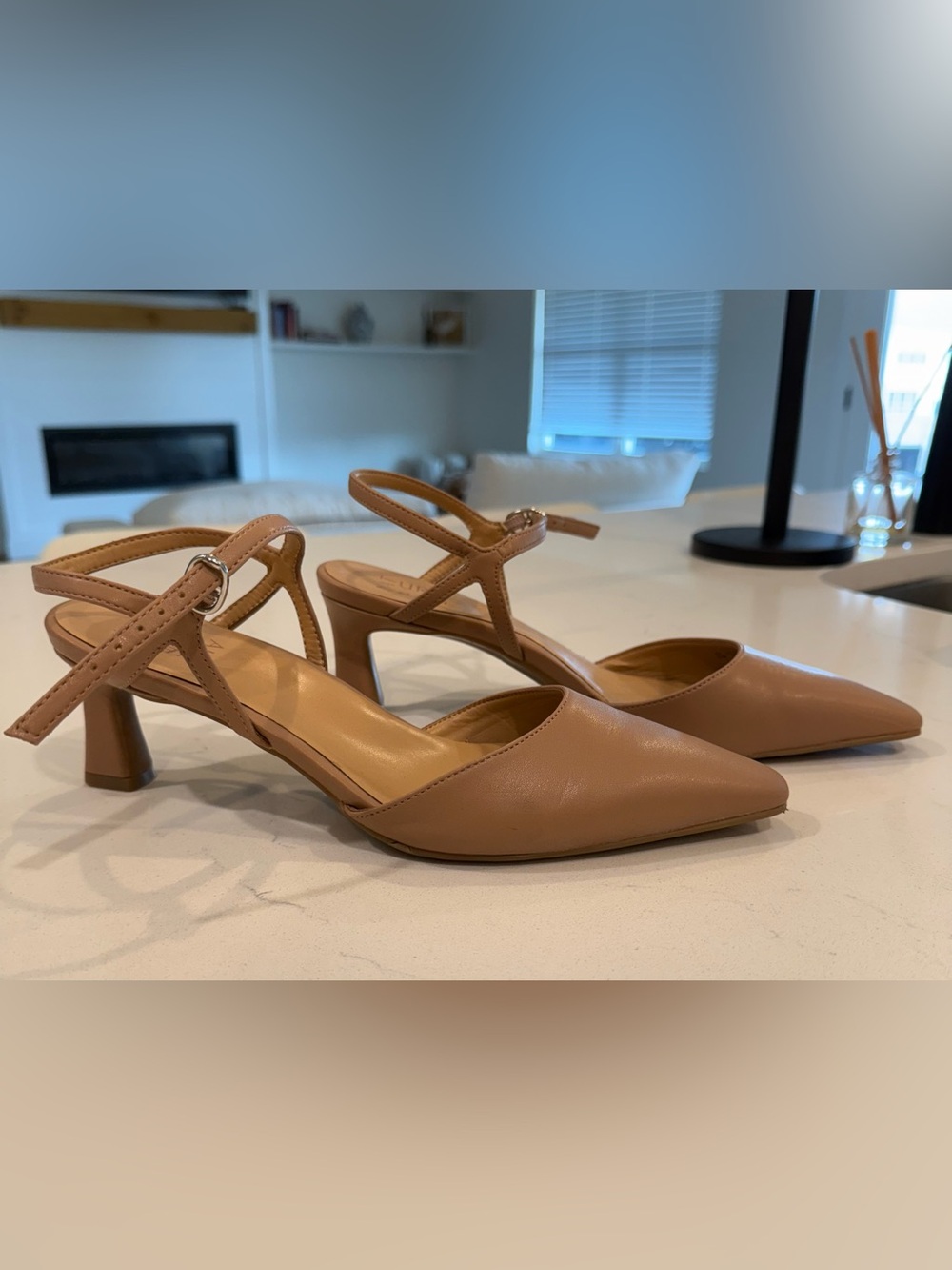 Naturalizer Tilda Kitten Heel Pointed Toe Pump